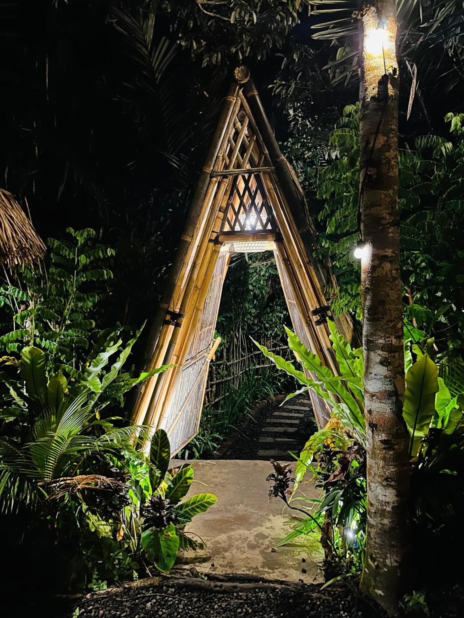 시데멘 Bamboo House - Ecobreeze 빌라 외부 사진